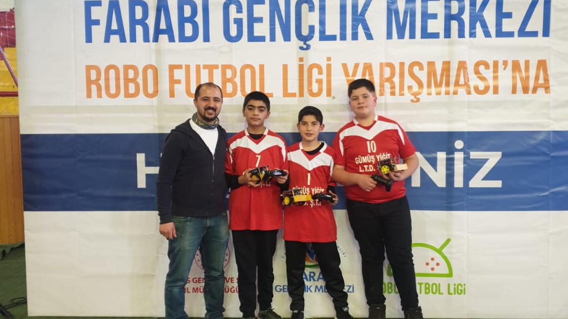 Farabi Gençlik Merkezinin Düzenlediği Robo Futbol Ligine Katıldık